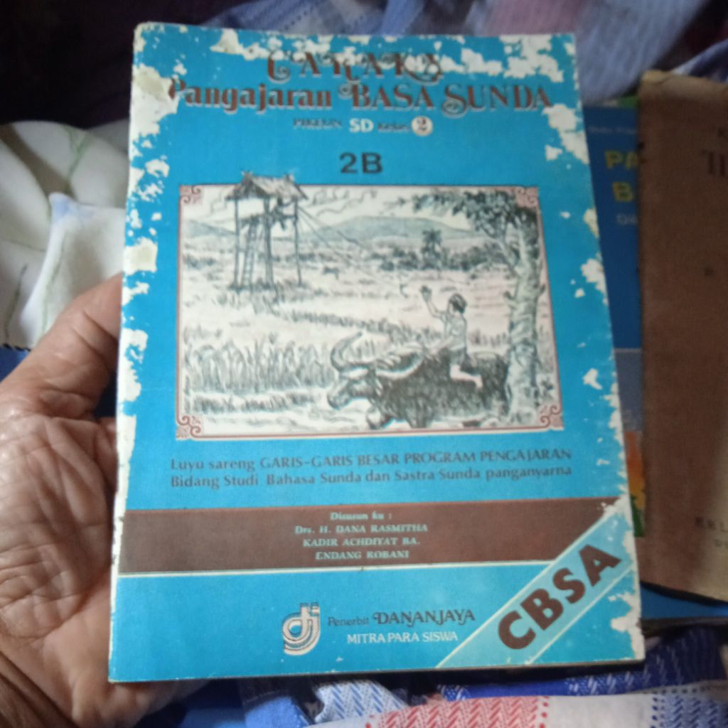 buku Caraka, pangajaran basa Sunda 2B pikeun SD kelas 2. cbsa, buku original jadul