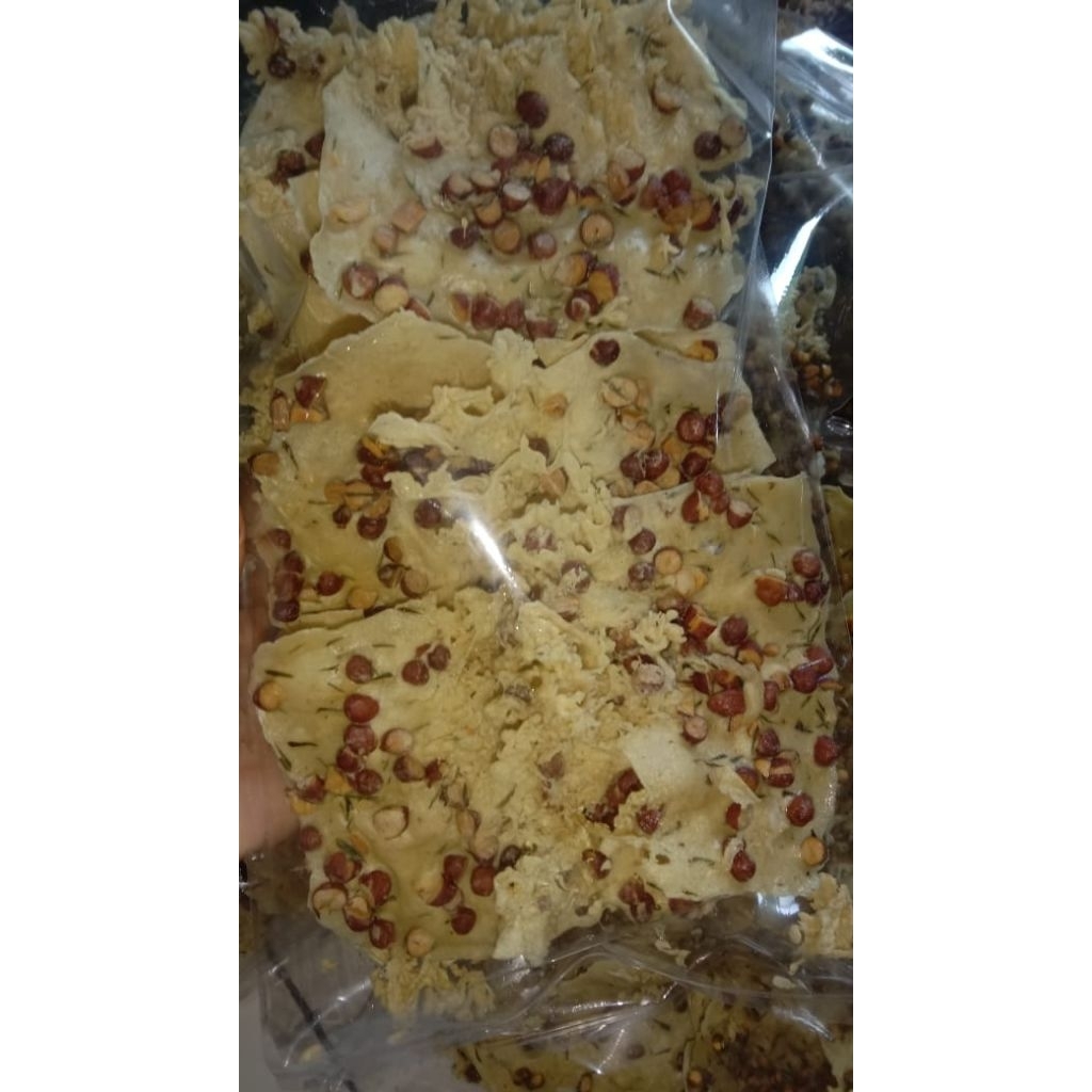 

Peyek kacang best seller