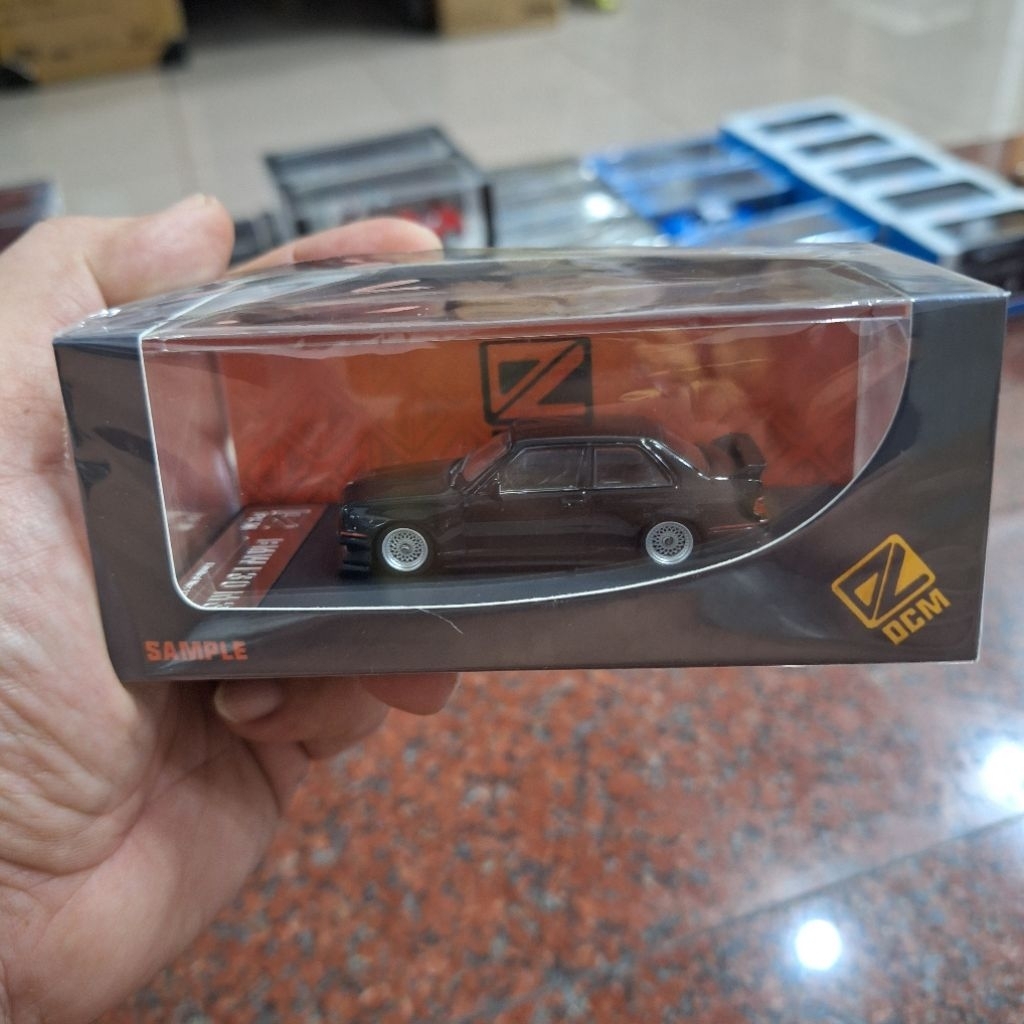 DCM Skala 64 BMW E30 M3 Black