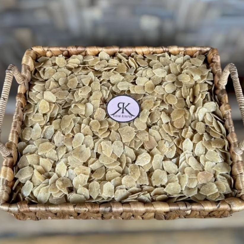 

1Kg Keripik gadung rencekan ukuran 5-10cm gurih rasa bawang ketumbar