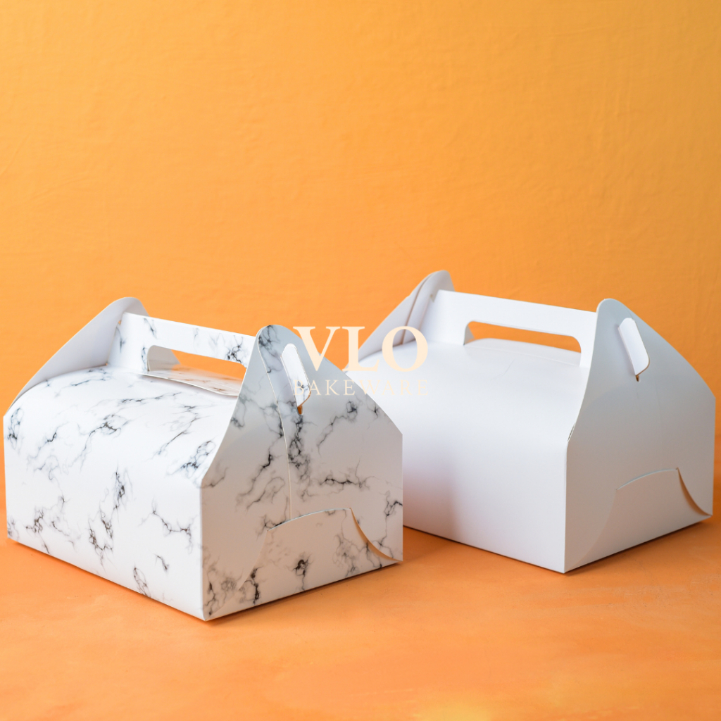 

[1 SET ISI 10 PCS] Gable box dengan tatakan kue tebal | kotak kue hampers lebaran imlek cny natal ulang tahun