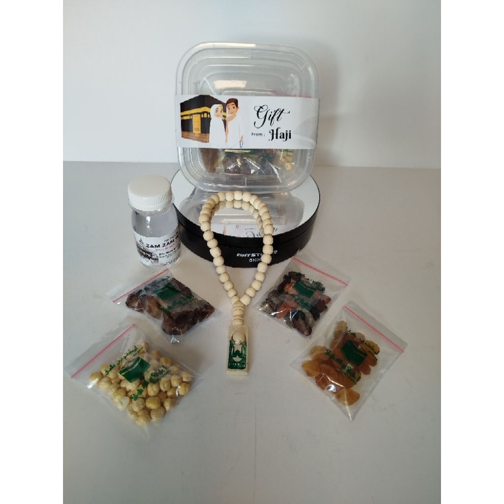 

Paket Hampers Makanan Box Elegan Oleh Oleh Haji Umrah Premium
