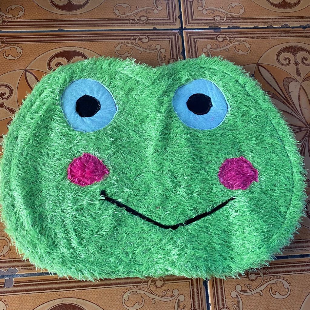 KESET KAKI KARAKTER BULU BULU