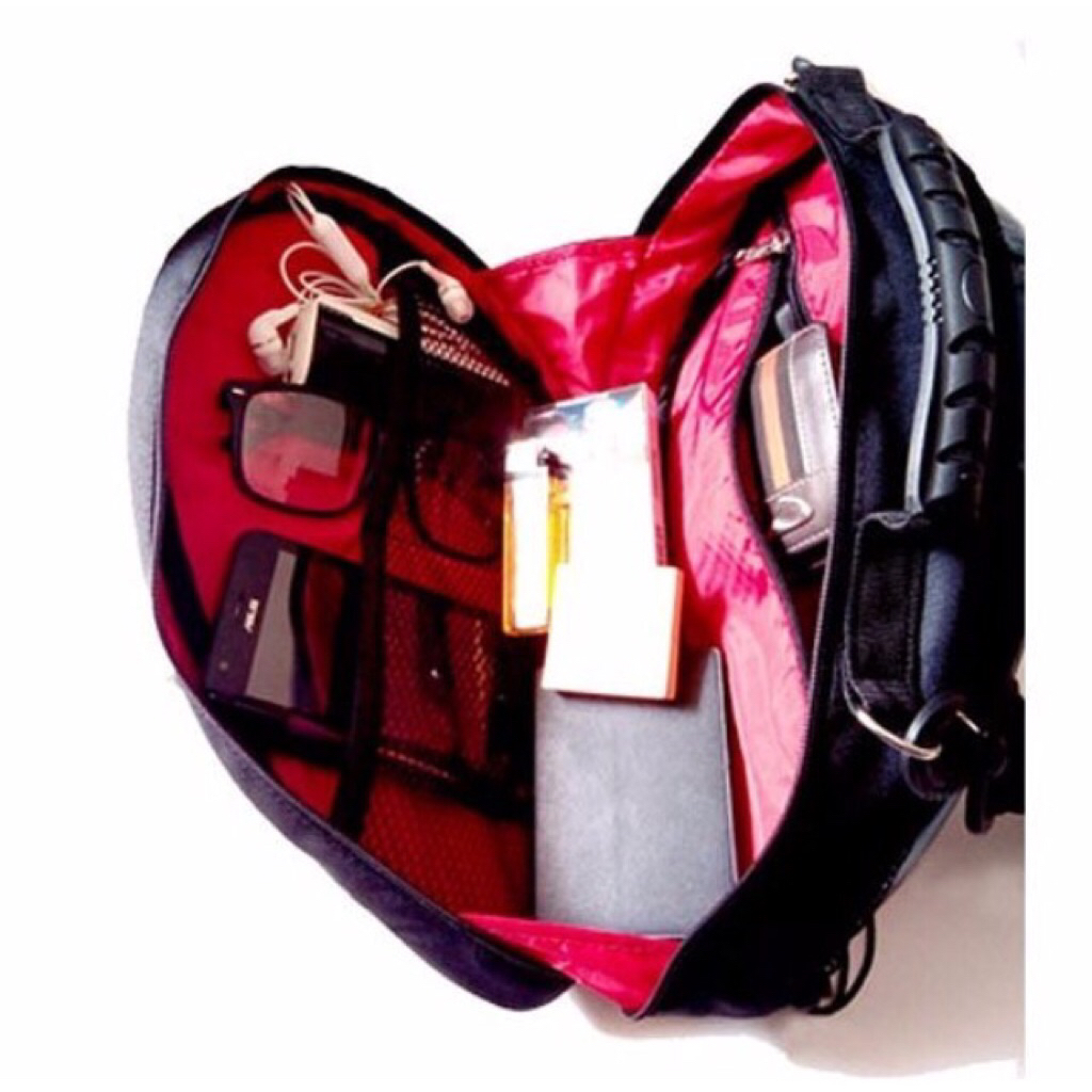 Tas Vespa / Hanya Tas Nya Tanpa Tepong