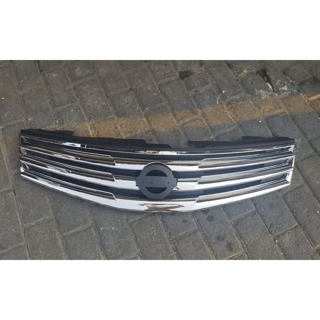 grill grand livina L10 HWS