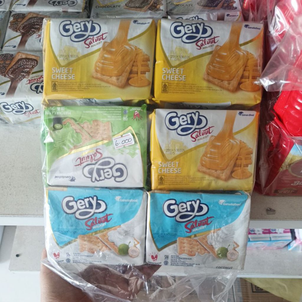 

Gery Salut Malkist aneka rasa