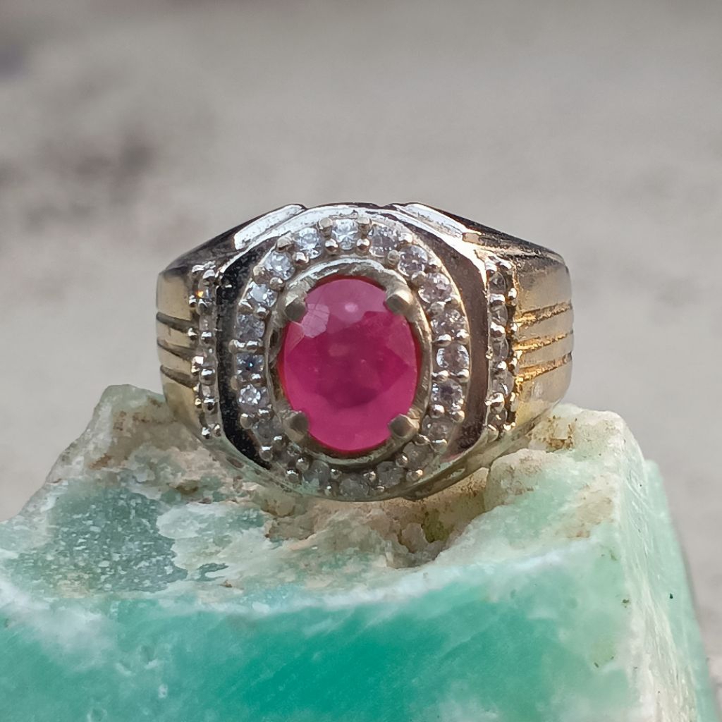 natural Ruby ring alpaka microsetting