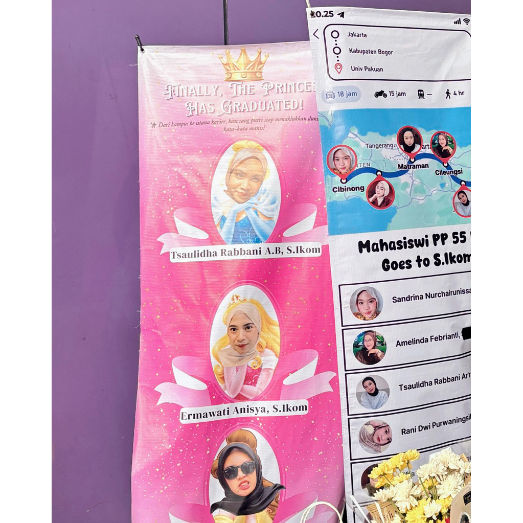 banner wisuda stand banner