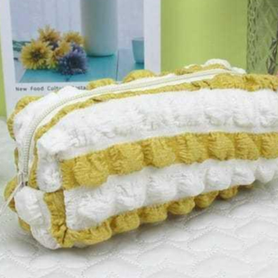 

Kotak Pensil Polos Puffy Putih Kuning Korean Style Pencil Aesthetic Crinkled Fufu Pocuch Alat Stationery Tulis