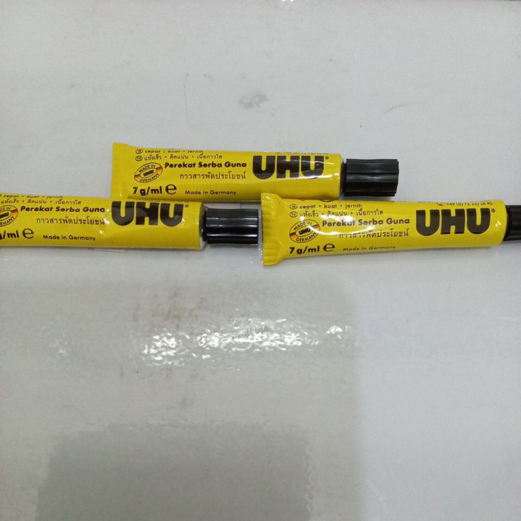 

LEM UHU CAIR 7 ML / UHU GLUE SERBAGUNA
