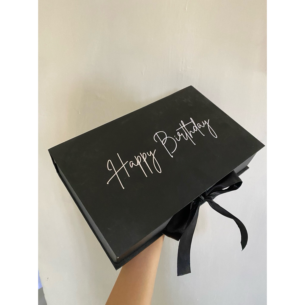 

siap kirim!!!!! box kado hbd kado spesial medan panjang 31cm lebar 20cmtinggi 7cm