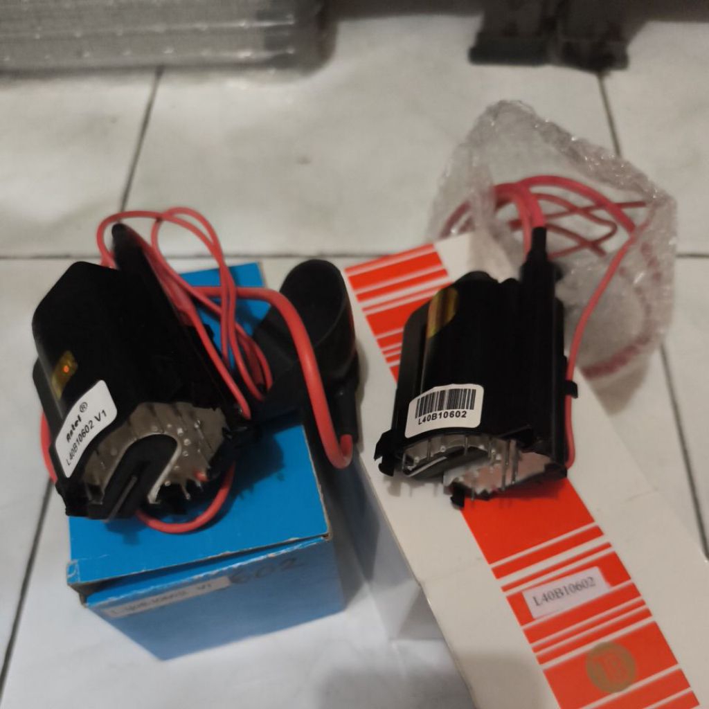 L40B10602 TB/antel dus biru