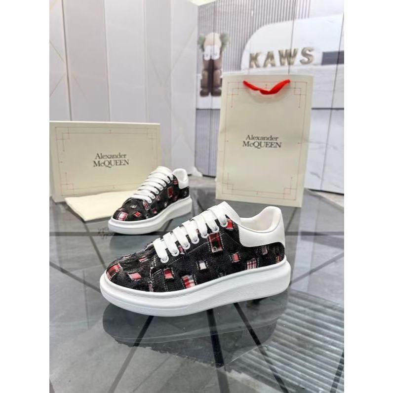 McQuee* Sepatu olahraga rendah Sepatu putih kecil Sepatu pria tinggi Dasar tebal