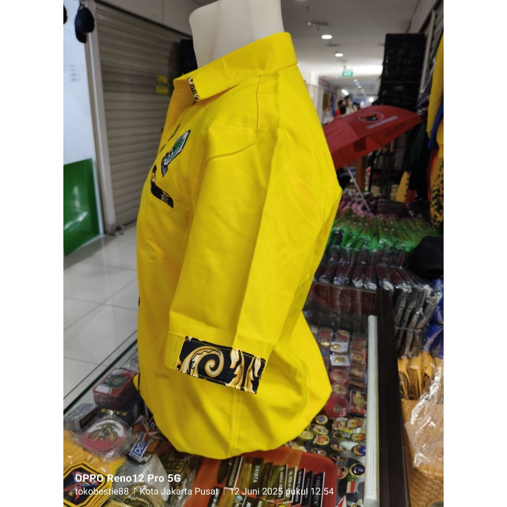 KEMEJA GOLKAR PENDEK LIST BATIK