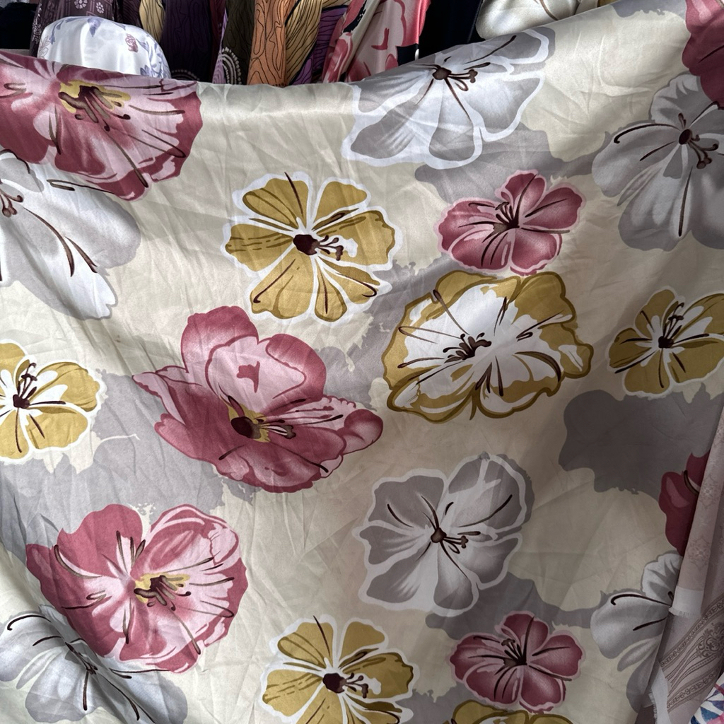 Kain Monalisa Silky Motif - Kain Silky Premium  - Silky Motif Bunga