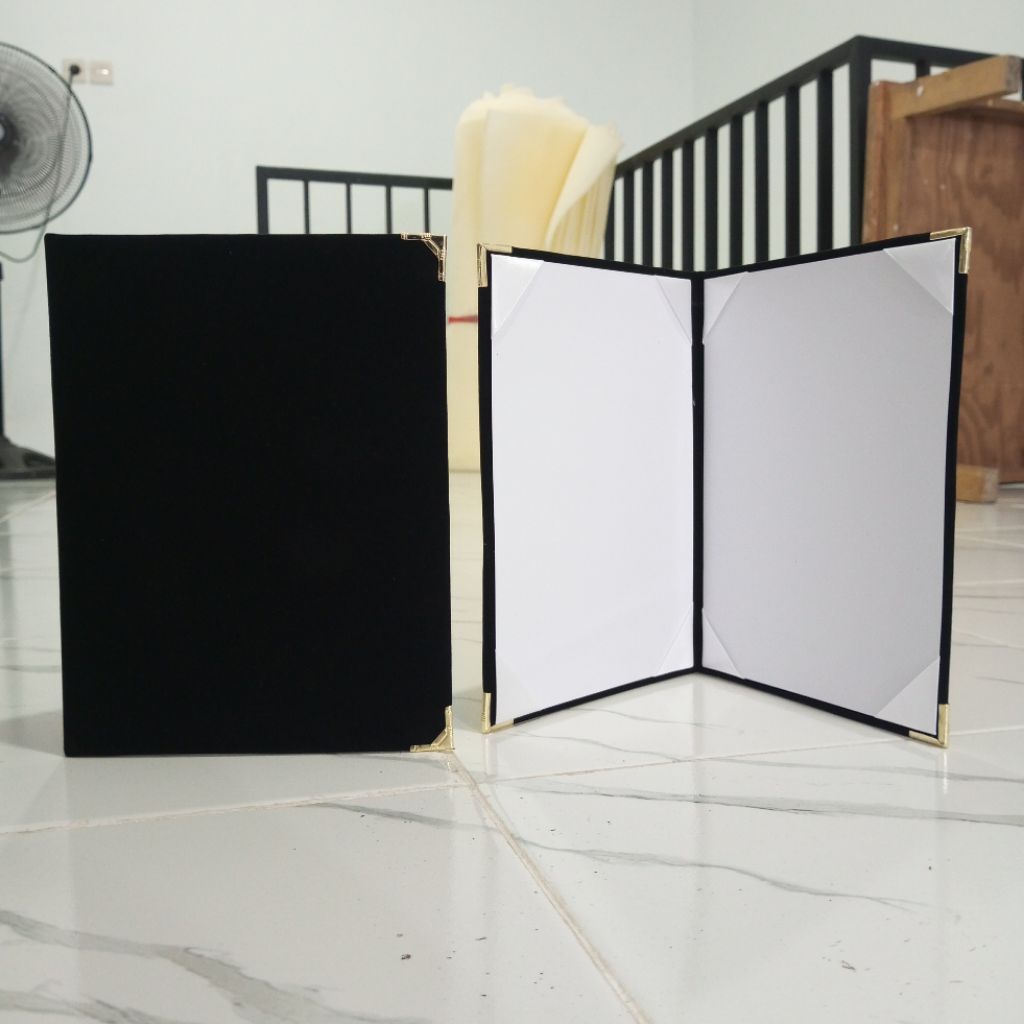 

Map Bahan Bludru Premium Ukuran A5 (Bisa Request Warna)