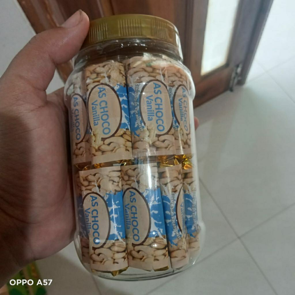 

choklat As 1toples isi 30pis per kemas 7.5 gram.