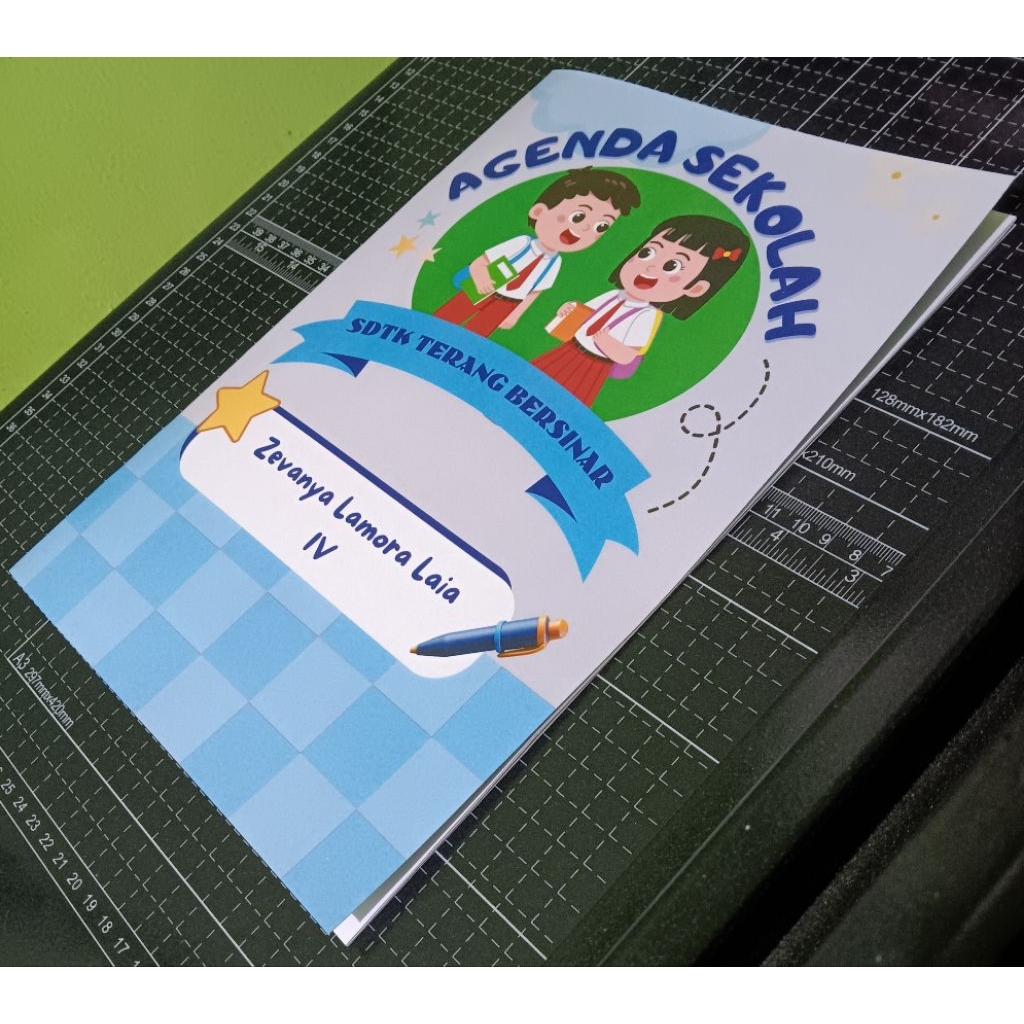 

Cetak Booklet A4 Art Paper Bolak-Balik Jilid Staples Tengah