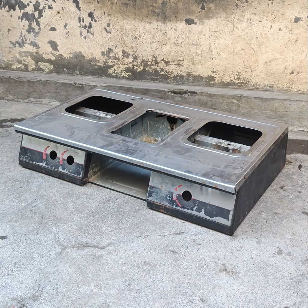 bodi kompor gas rinnai 2tungku + panggang BEKAS