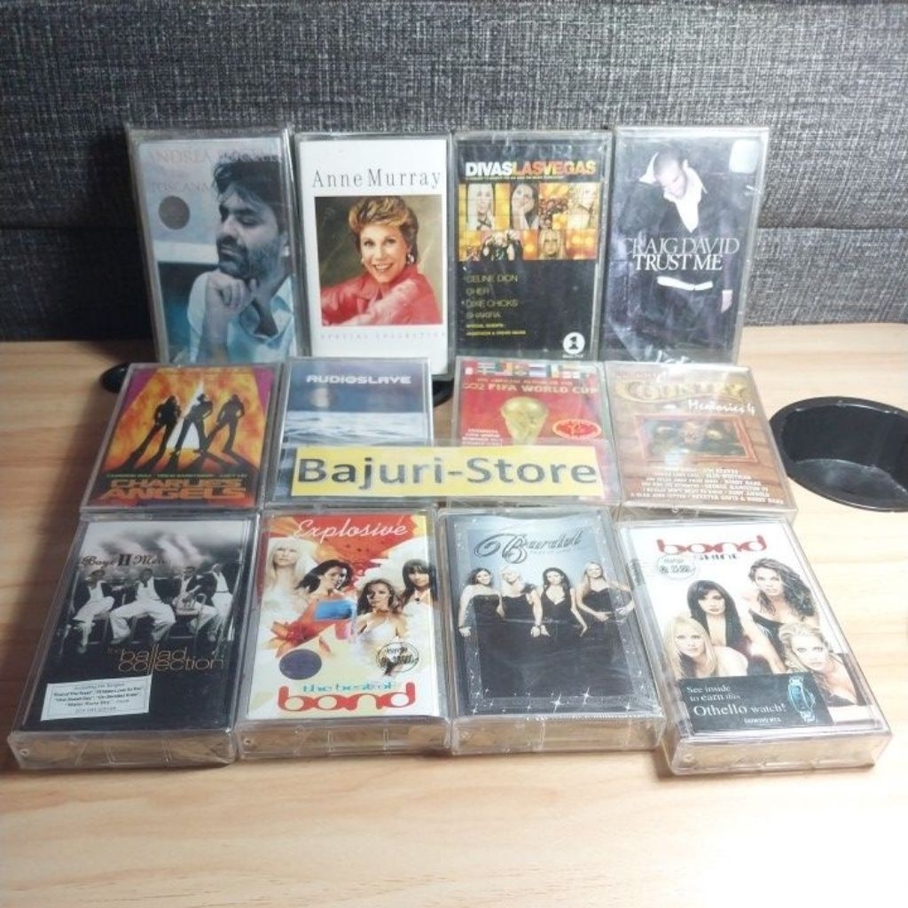 Kaset Pita Barat "Bond" "Bardot" "Audioslave" "Ost Charlie Angels" "Anne Murray" "Divas Lasvegas" "C