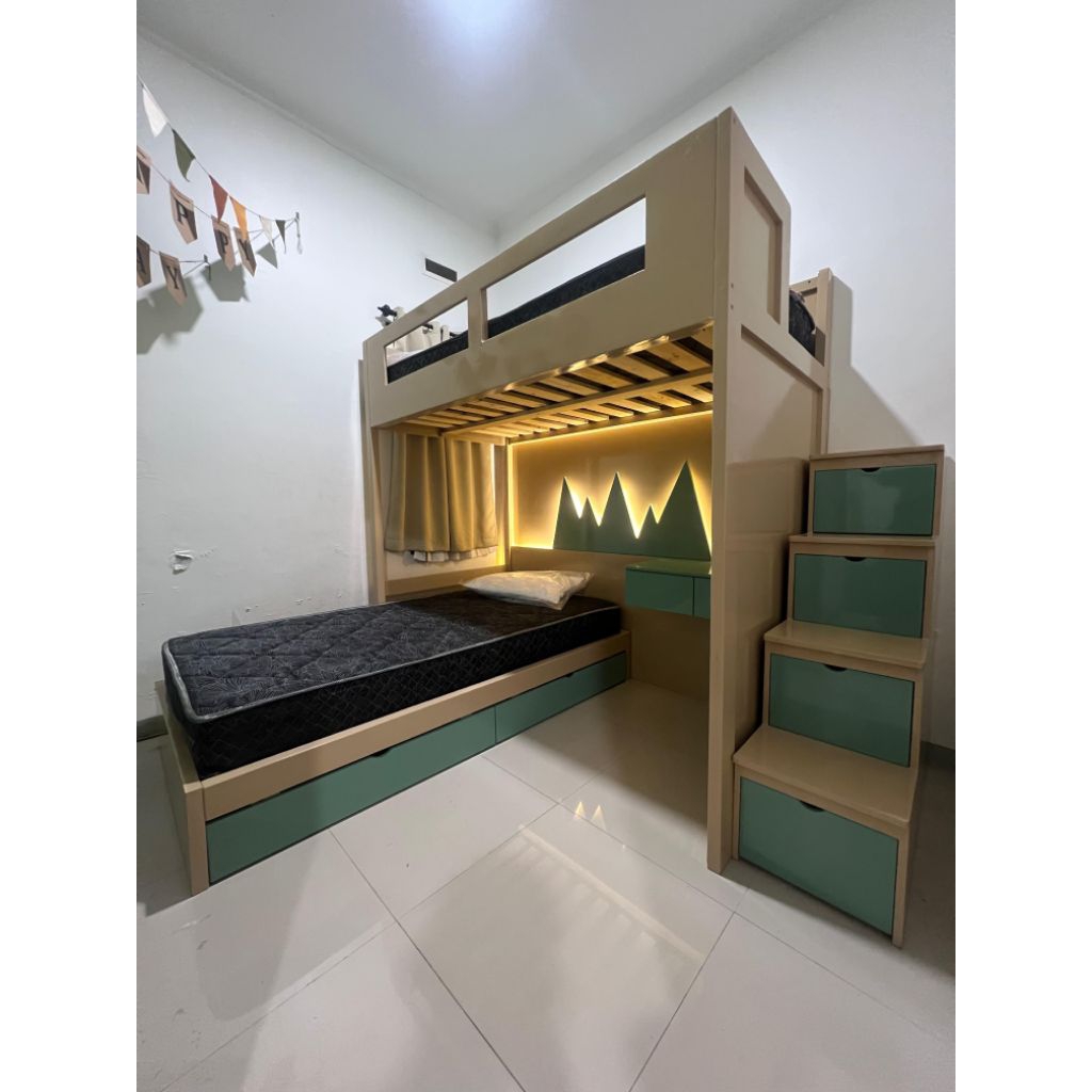 tempat tidur tingkat/size 100x200x200cm