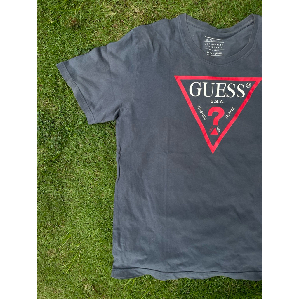 Guess T-shirt