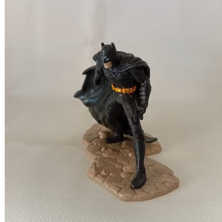 Mainan Action Figure Dc Batman Statue