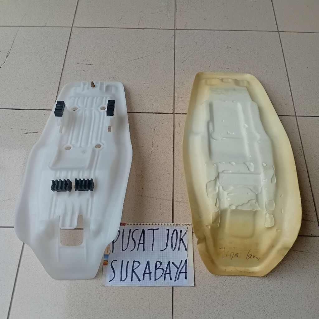 Jok honda TIGER 2000 Busa spon original Plastik fiber original - sadel motor tiger2000