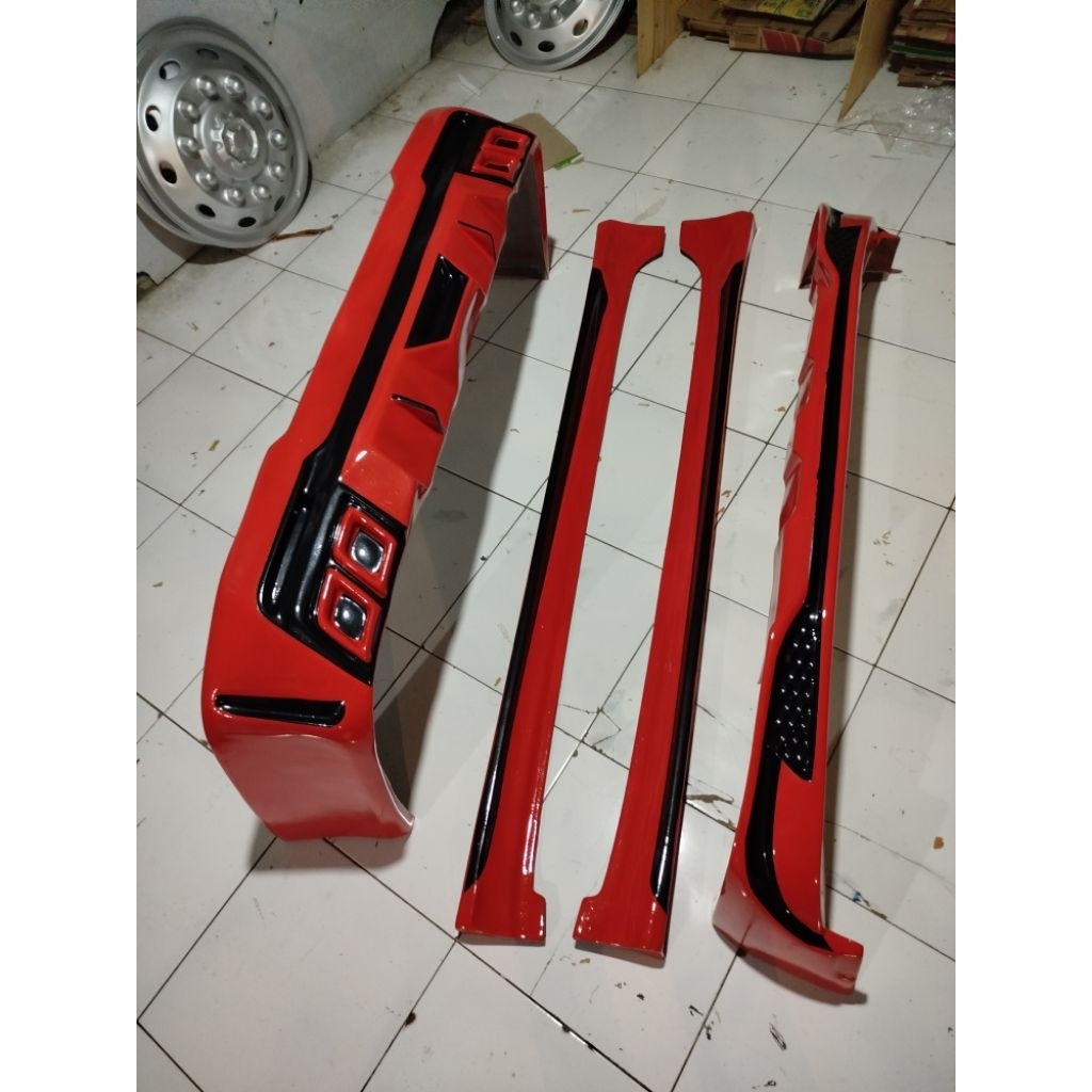 bodykit calya warna merah motif hitam