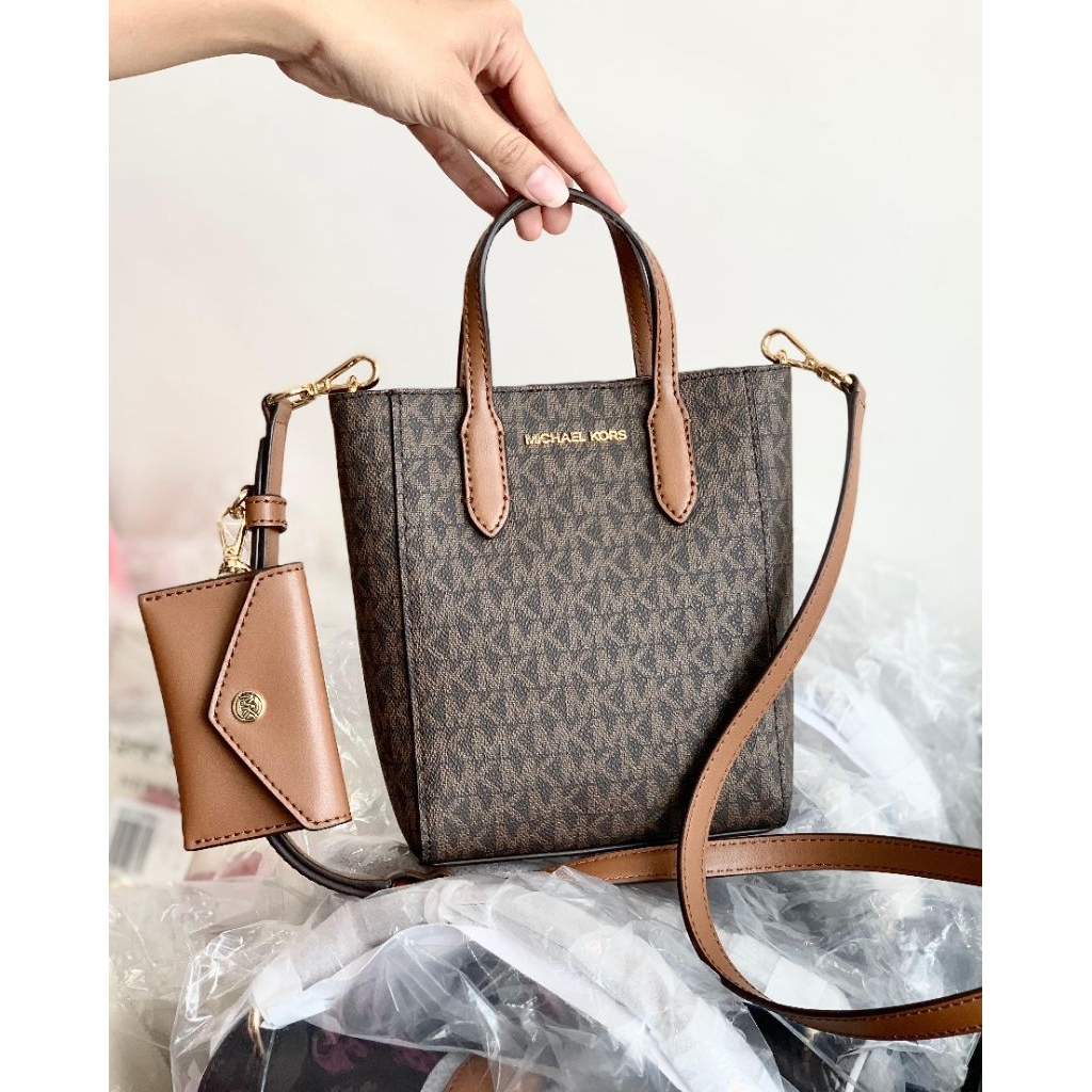 Mk bag Signature Vincent XS Crossbody Brown