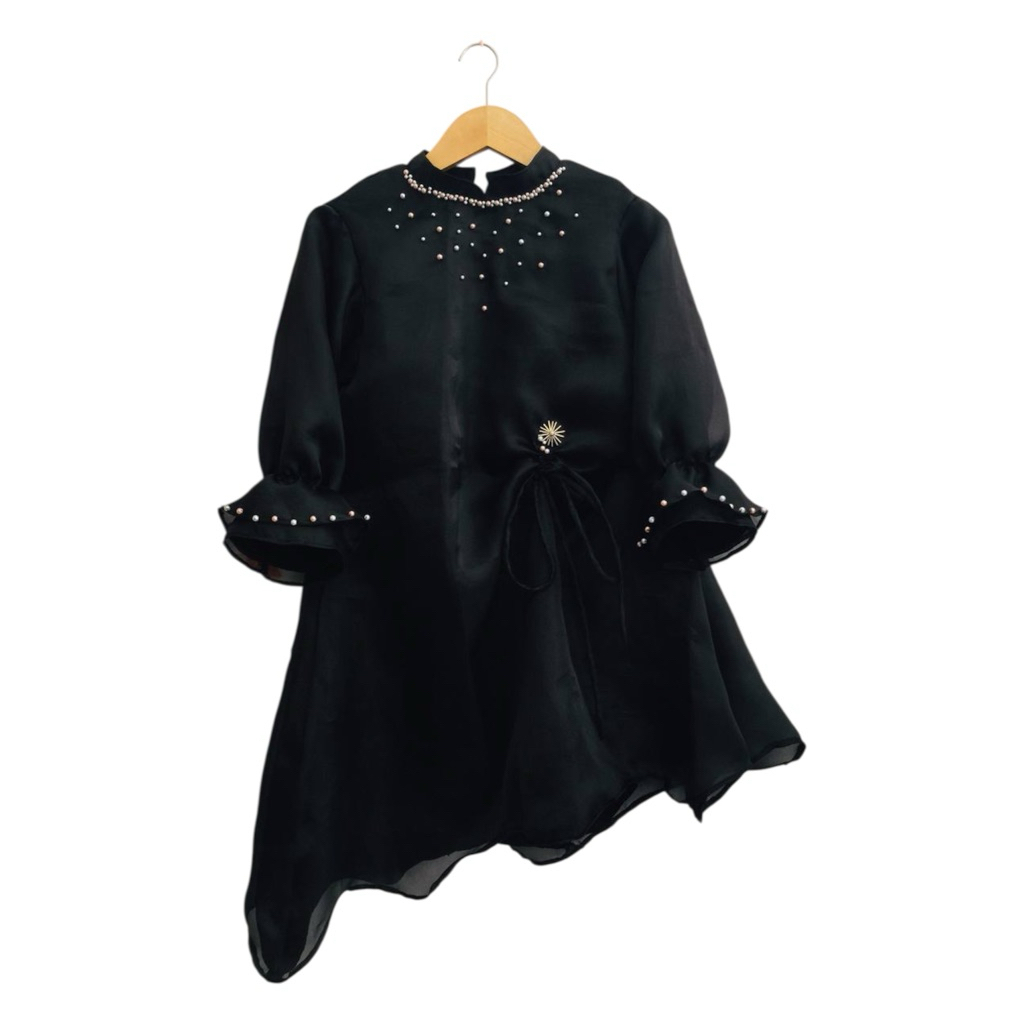 ✨ Baju Bodo Modern Organza Mewah – Hitam Elegan dengan Detail Mutiara & Brooch ✨
