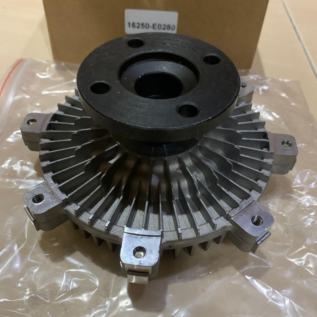fan clutch sarang tawon Hino Dutro ht110 ht125 ht130 merk izumi original 1pcs original
