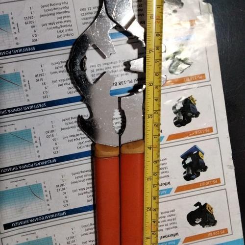 

Jepitan Kepiting / Tang Kepiting Stainless