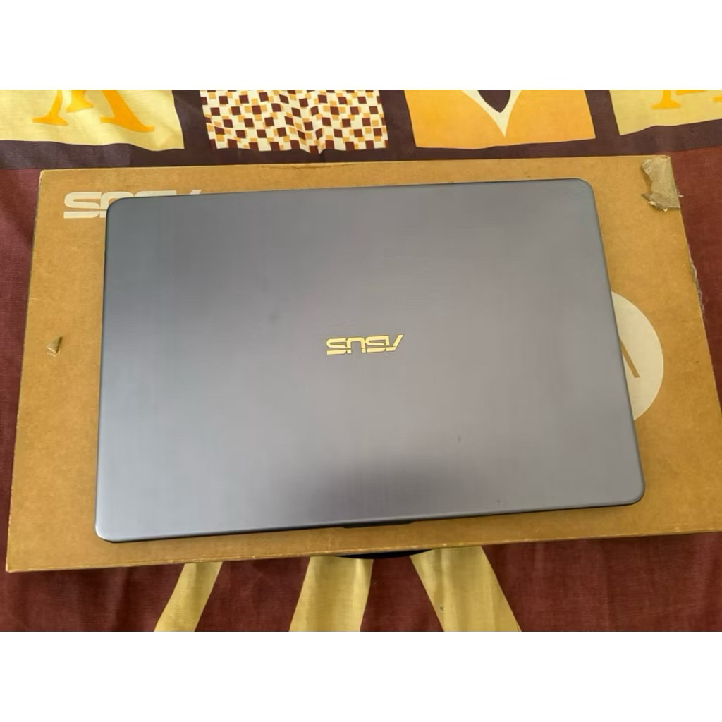 Laptop Asus X505Z RYZEN 5 | 8GB/256GB