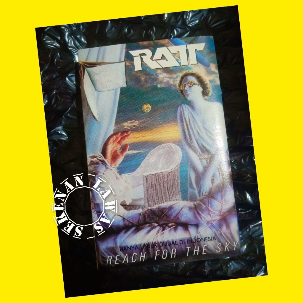 Kaset Ratt - Reach For The Sky (Bagus)