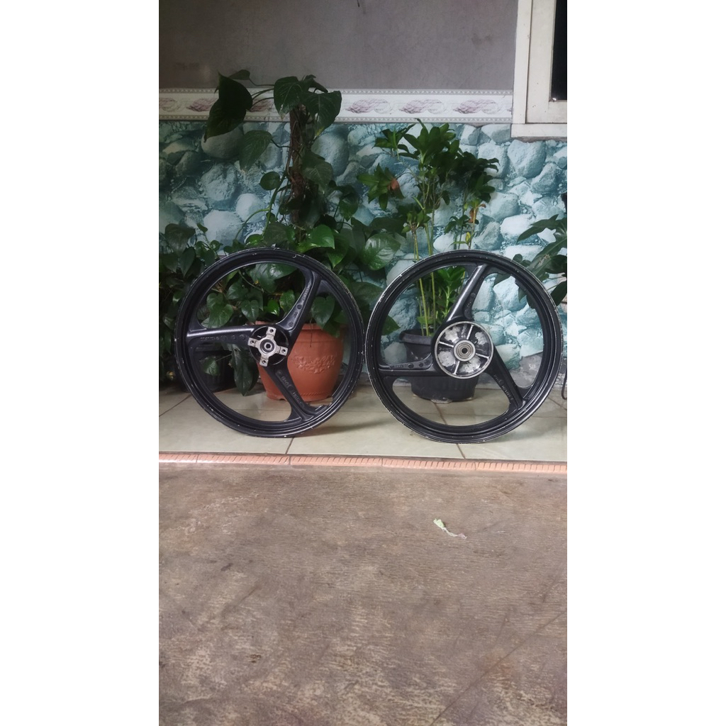 EVelg velg racing original fizr enkei