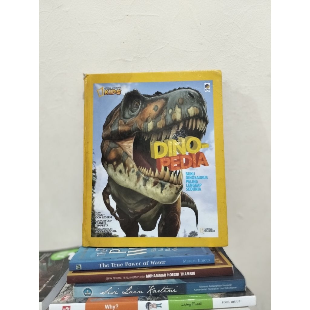 DINOPEDIA : BUKU DINOSAURUS PALING LENGKAP SEDUNIA