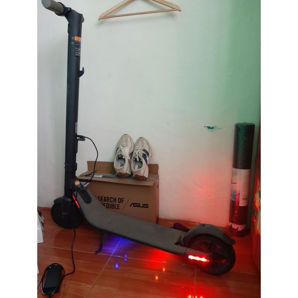 Scooter Nineboot Segway ES2