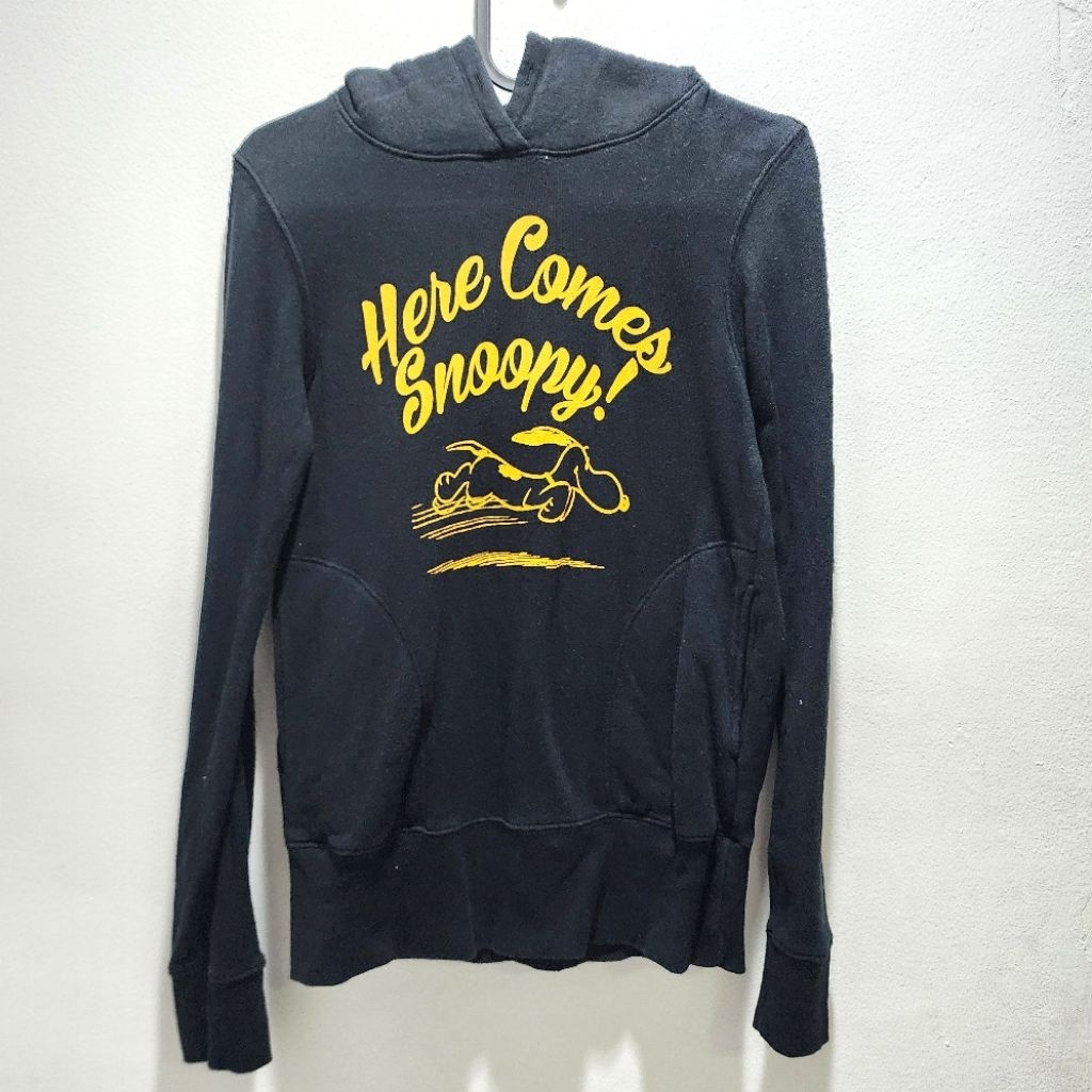 preloved Uniqlo Jumper Jaket Hoodie Snoopy