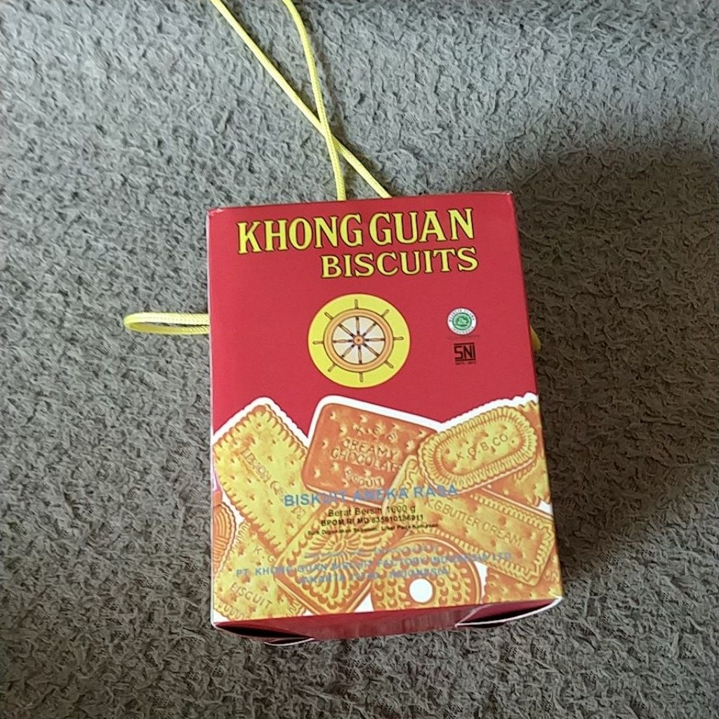 

kotak imut Khong guan