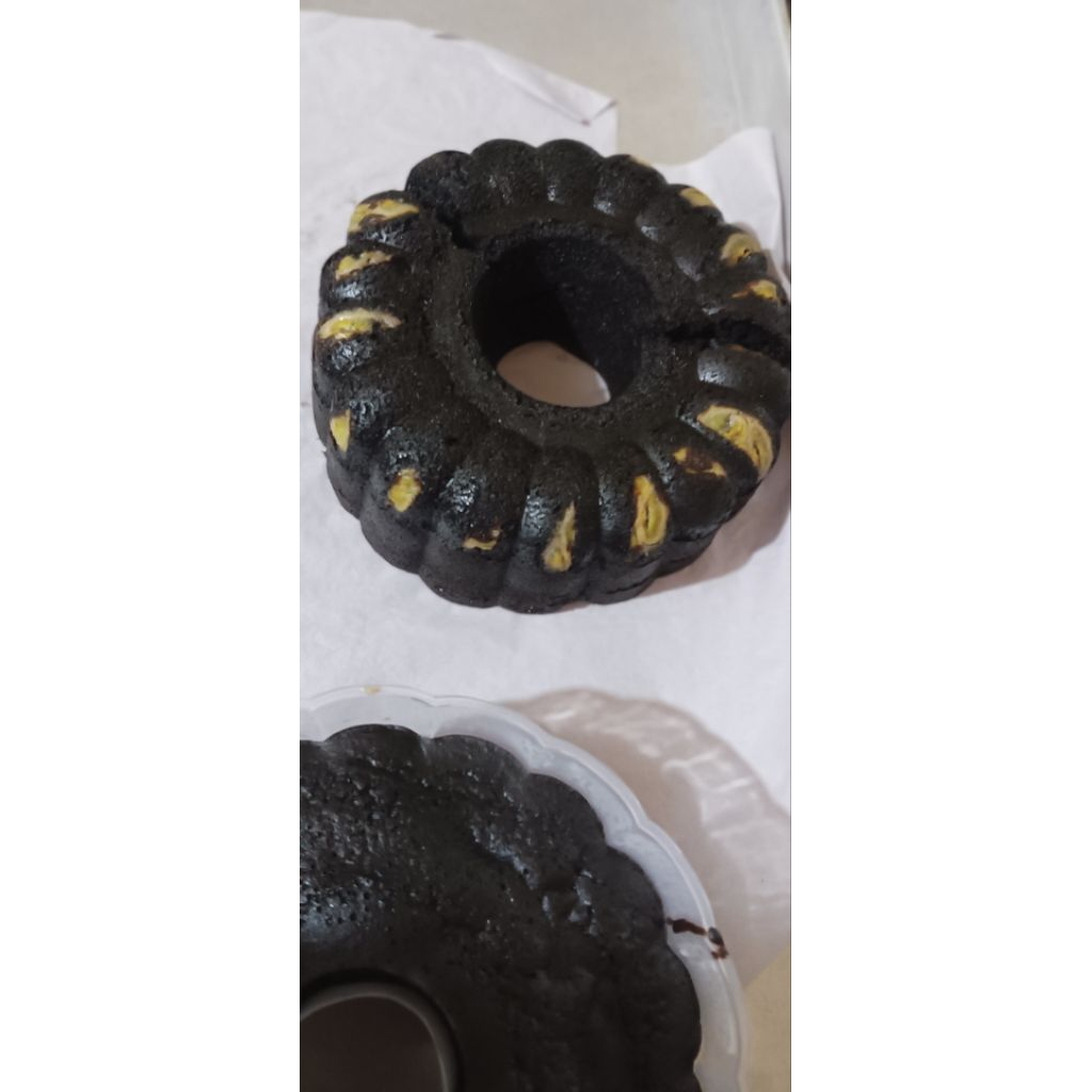 

bolu ketan hitam, coklat