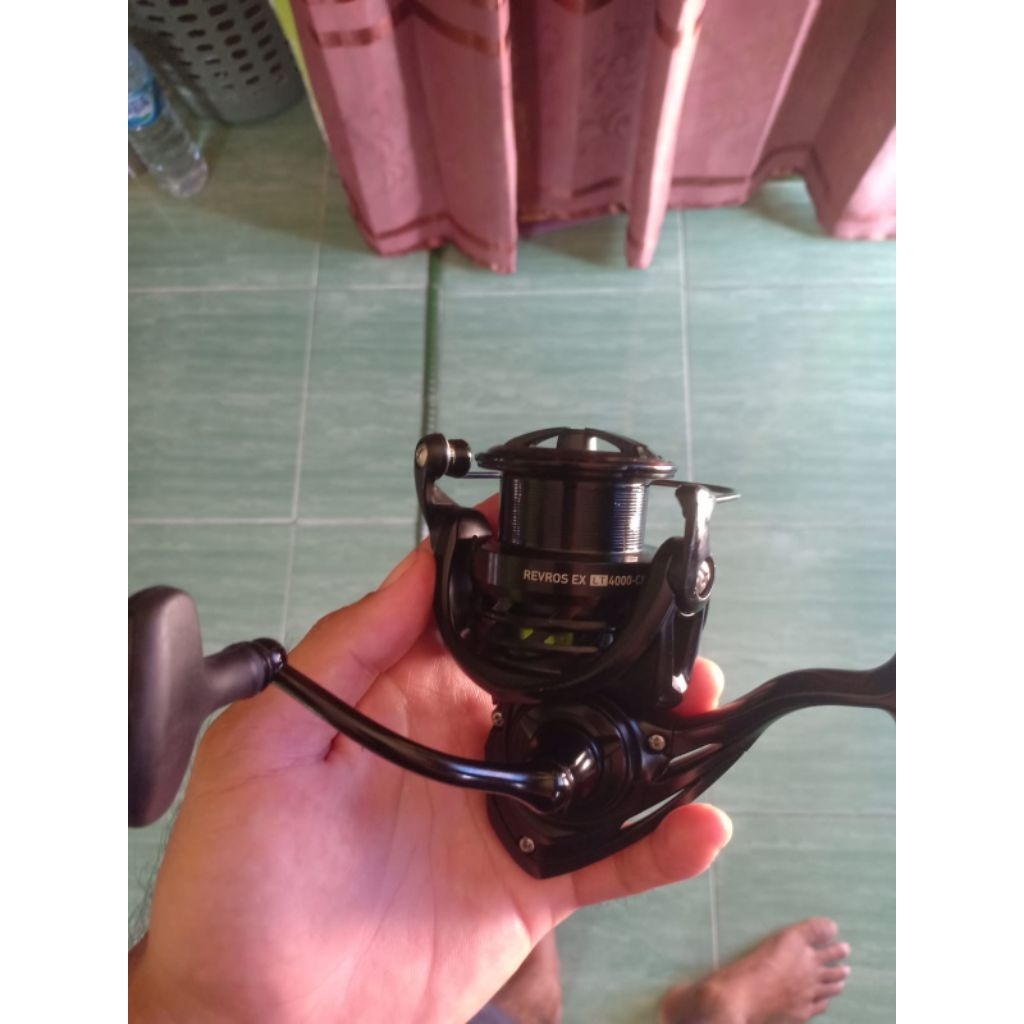 reel Daiwa revros EX LT 4000