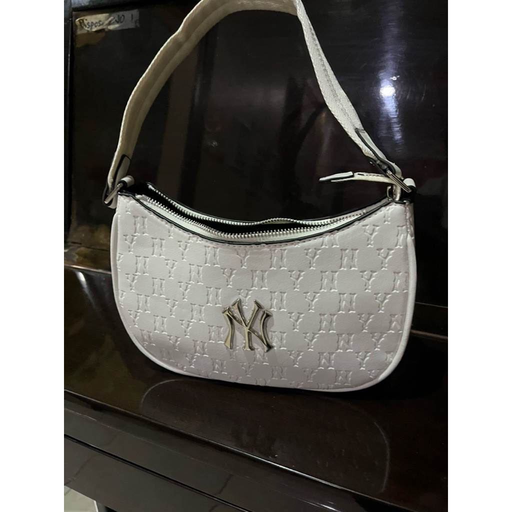 tas wanita MLB
