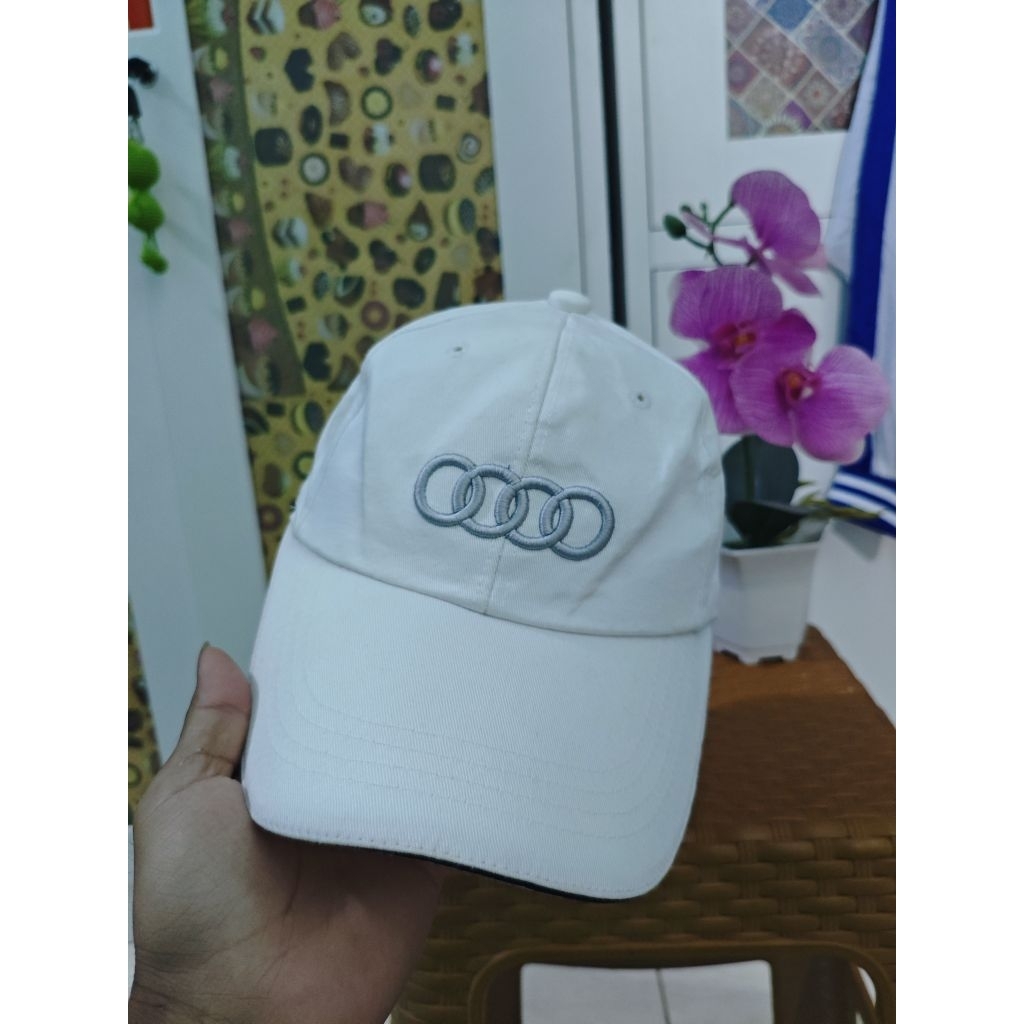 TOPI PUTIH BORDIR LOGO AUDI-0000