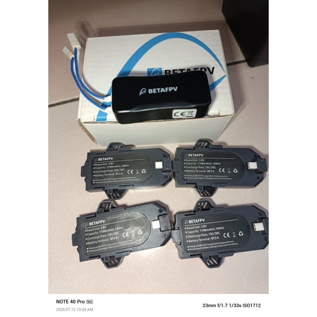 Baterai Drone Aquila 16 4pcs & Charger