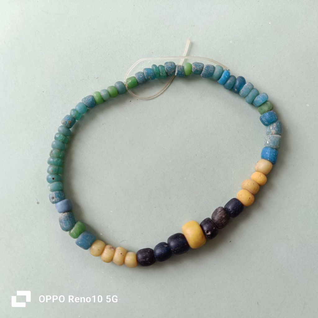 gelang manik manik kuno temuan 09