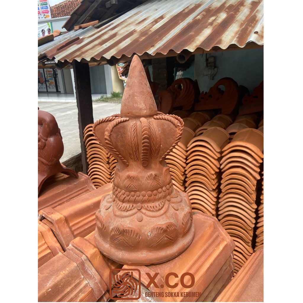 Wuwung Tengah hias motif Mustoko Mewah