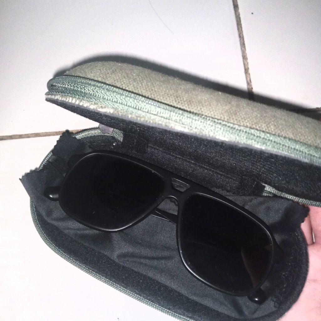 Kacamata Eiger Windward Aviator