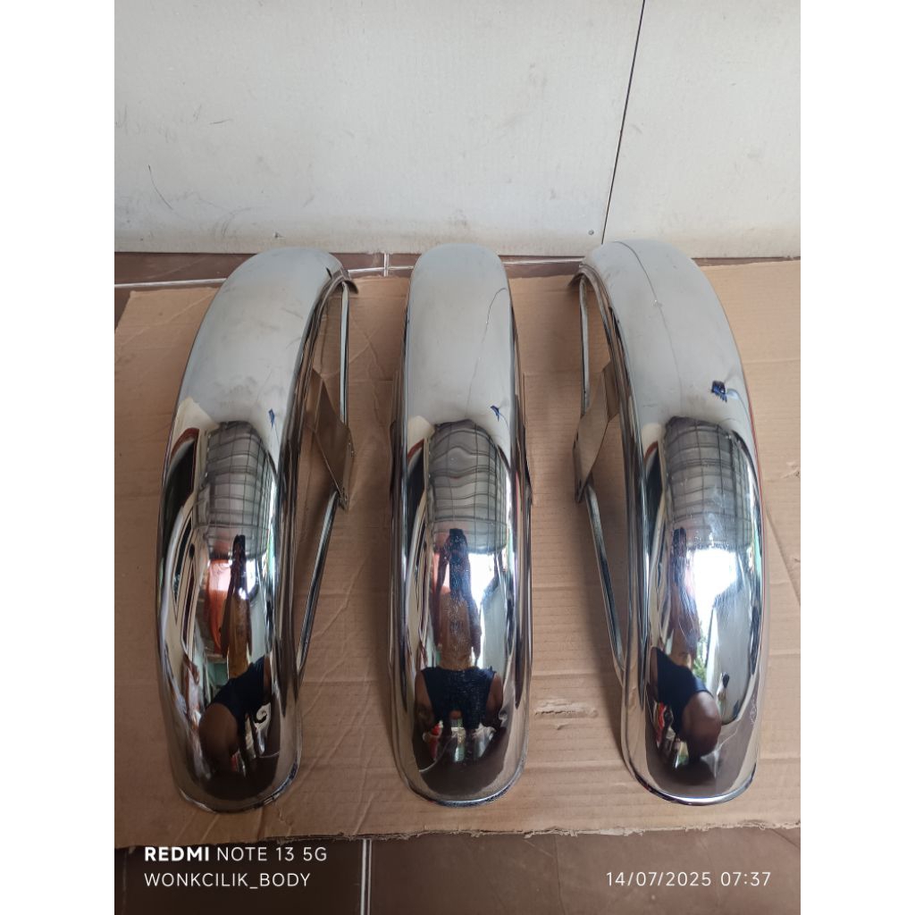 spakbor slebor depan yamaha Rx100 Rx125 original yamaha nos