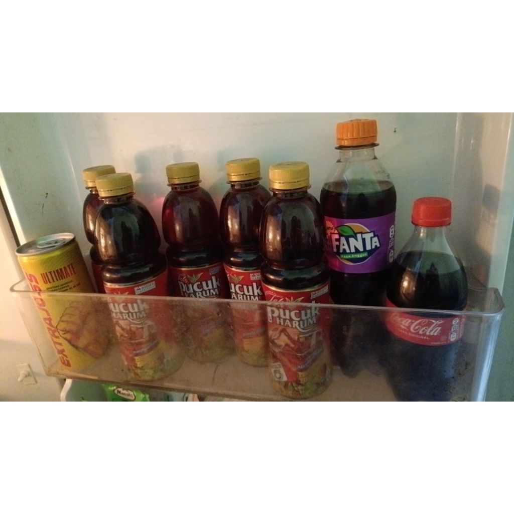 

8 botol minuman mix teh pucuk,exstrajoss,fanta,cola foto
